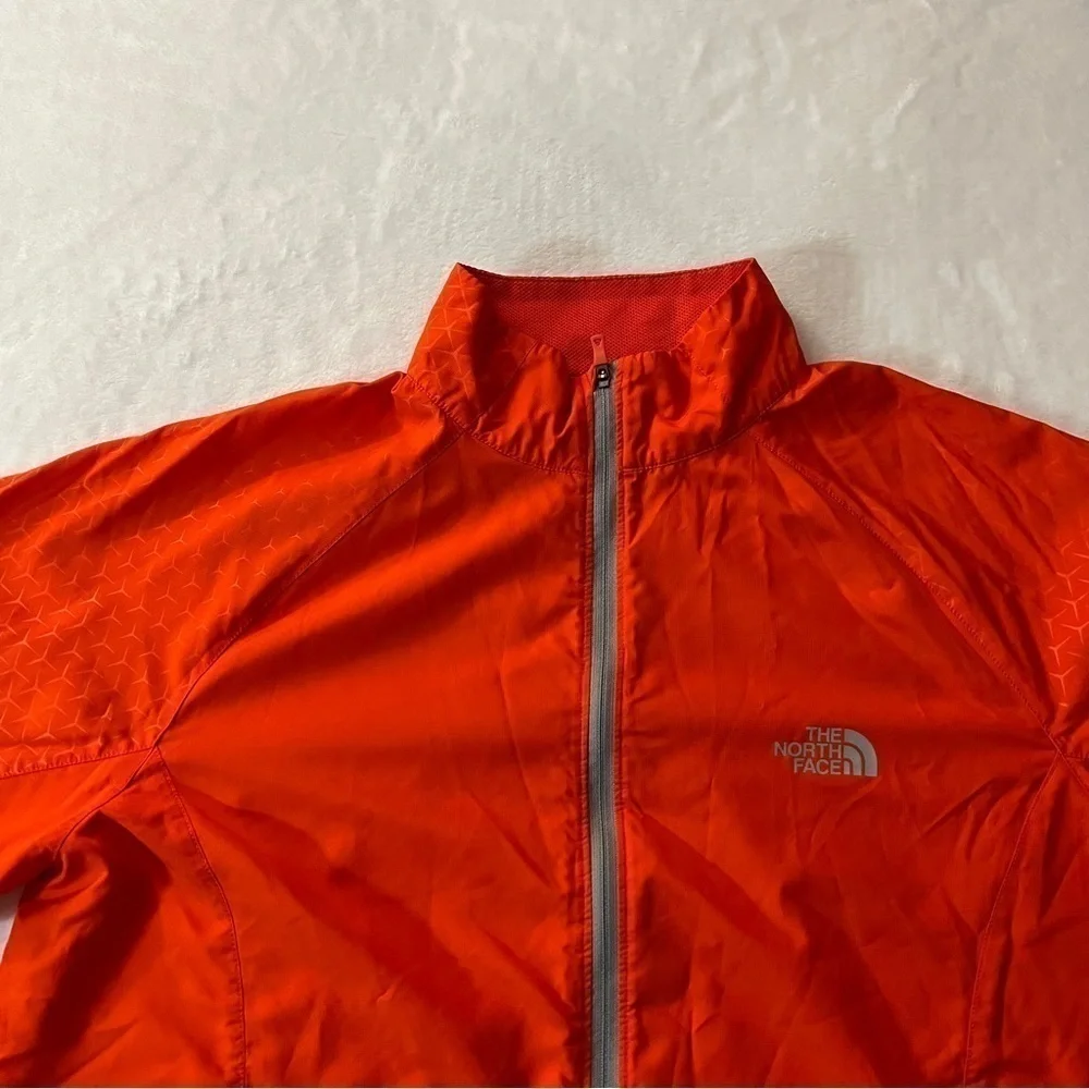 The North Face Orange Men’s Hommes Jacket‎ Size Medium